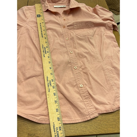 Fitted Pink Button Down Blouse Long Sleeve size MEDIUM Stretchy Preppy - Picture 4 of 8
